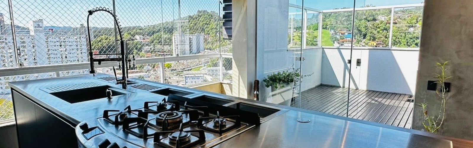 6d61a108-dc1f-4962-bbb6-4f30898e2016